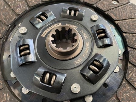 DISQUE EMBRAYAGE JEEP DIA 215MM